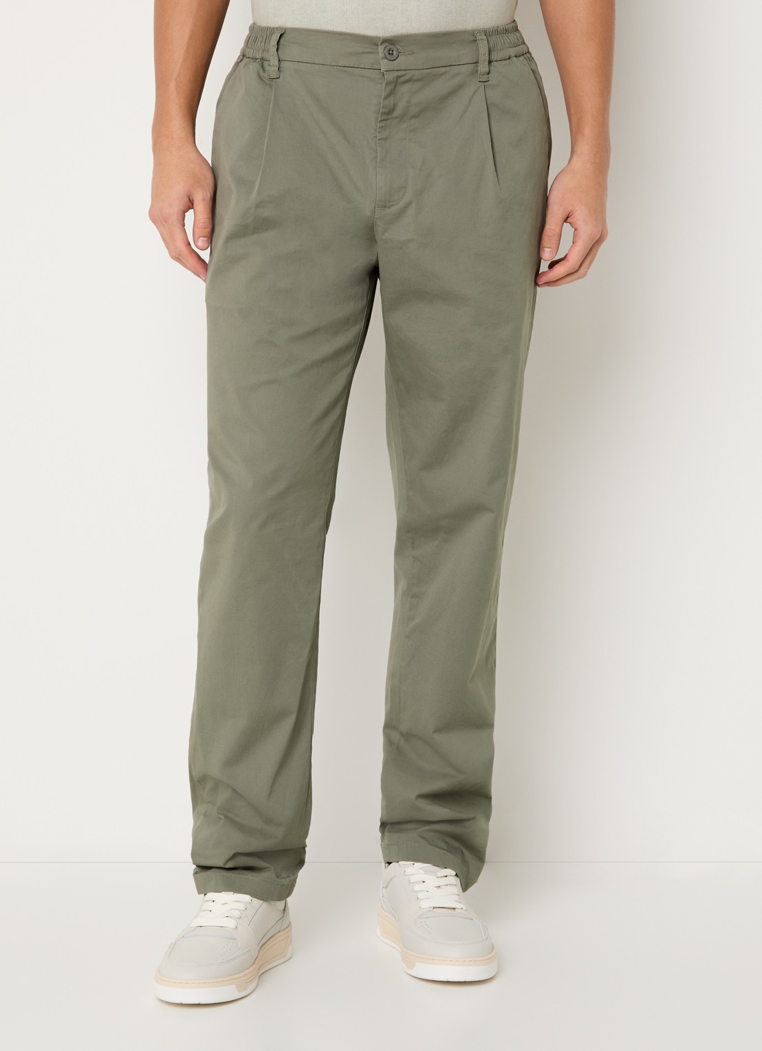 Replay Adhann tapered fit chino met steekzakken - detail 2 olijfgroen