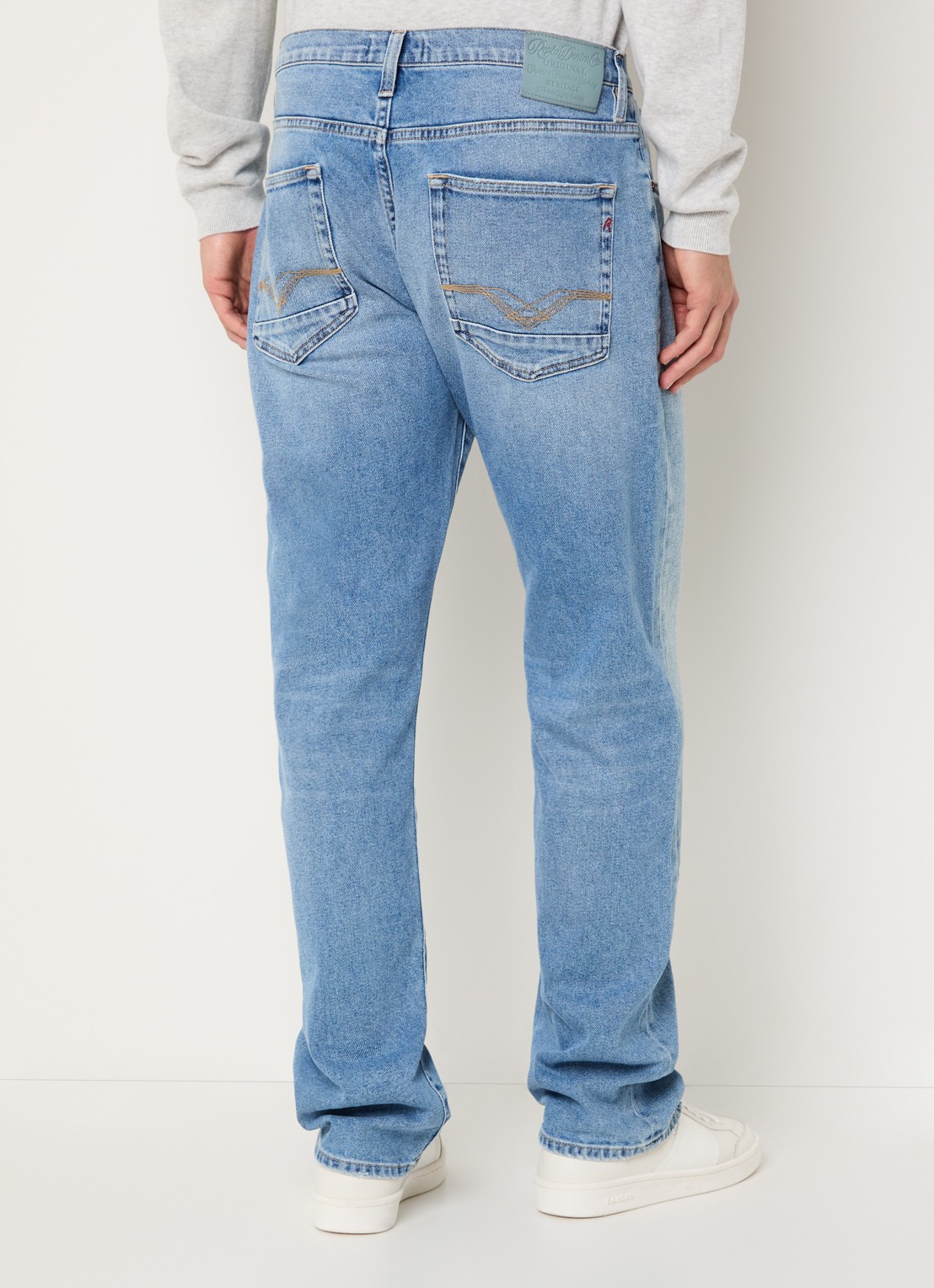 Replay Aideen loose fit jeans met steekzakken - achterkant indigo