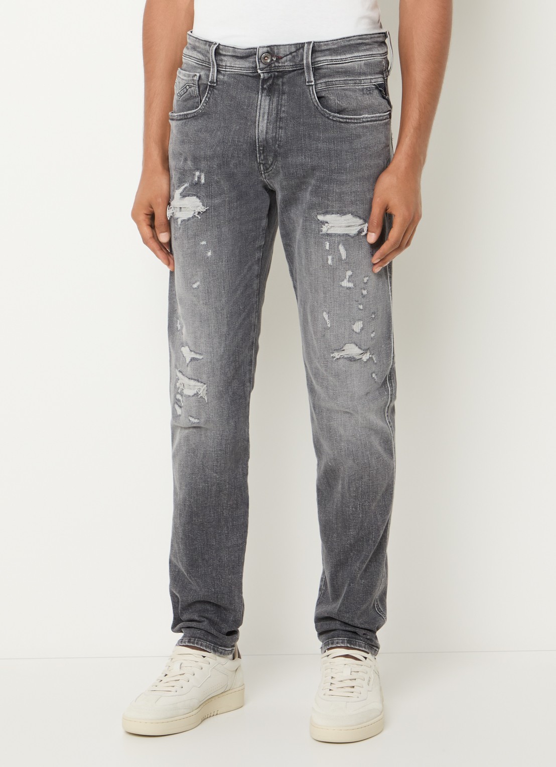 Replay Anbass slim fit jeans met destroyed afwerking - detail 2 grijs