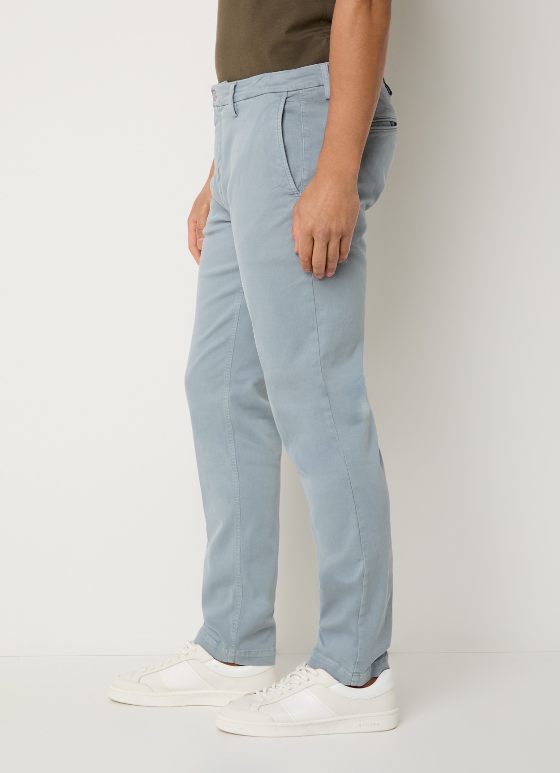 Replay Benni slim fit broek met steekzakken - detail 3 lichtblauw
