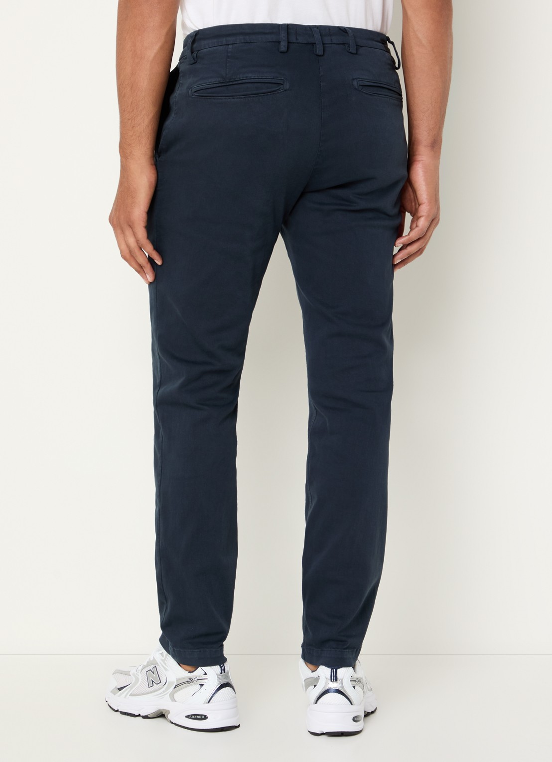 Replay Benni straight fit chino met steekzakken - achterkant donkerblauw