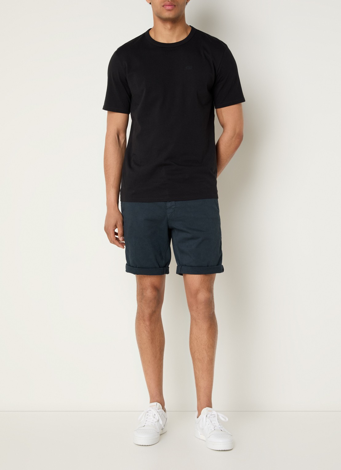 Replay Benni straight fit korte chino met steekzakken - voorkant 4 donkerblauw