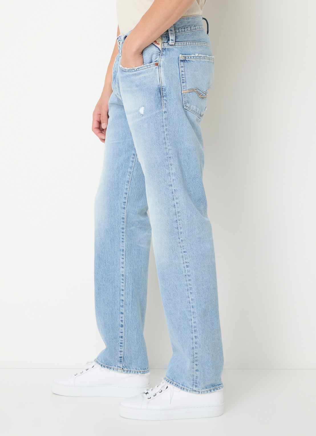 Replay Deryck straight leg jeans met lichte wassing - detail 2 indigo