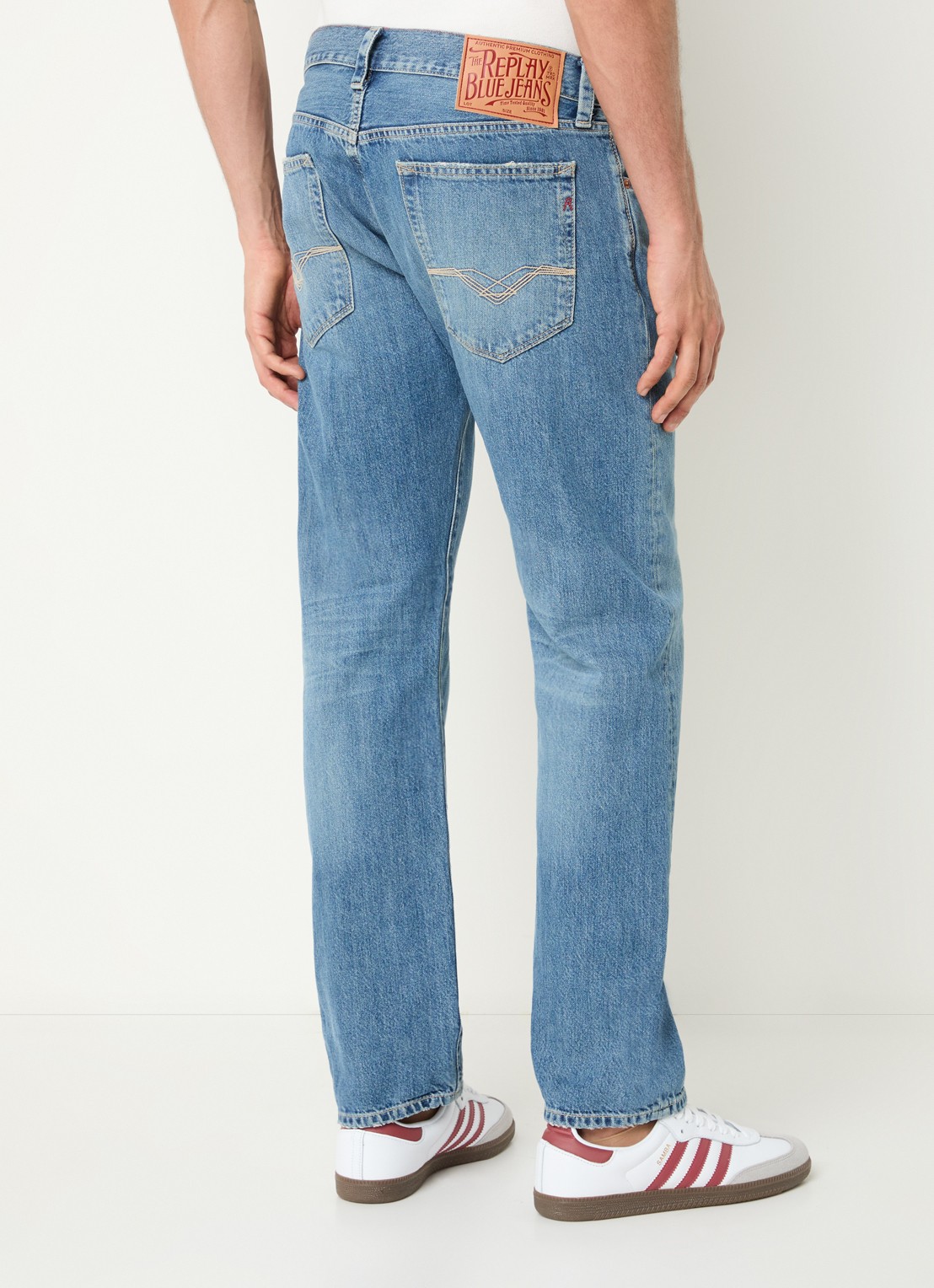 Replay Deryck straight leg jeans met steekzakken - achterkant 3 lichtblauw