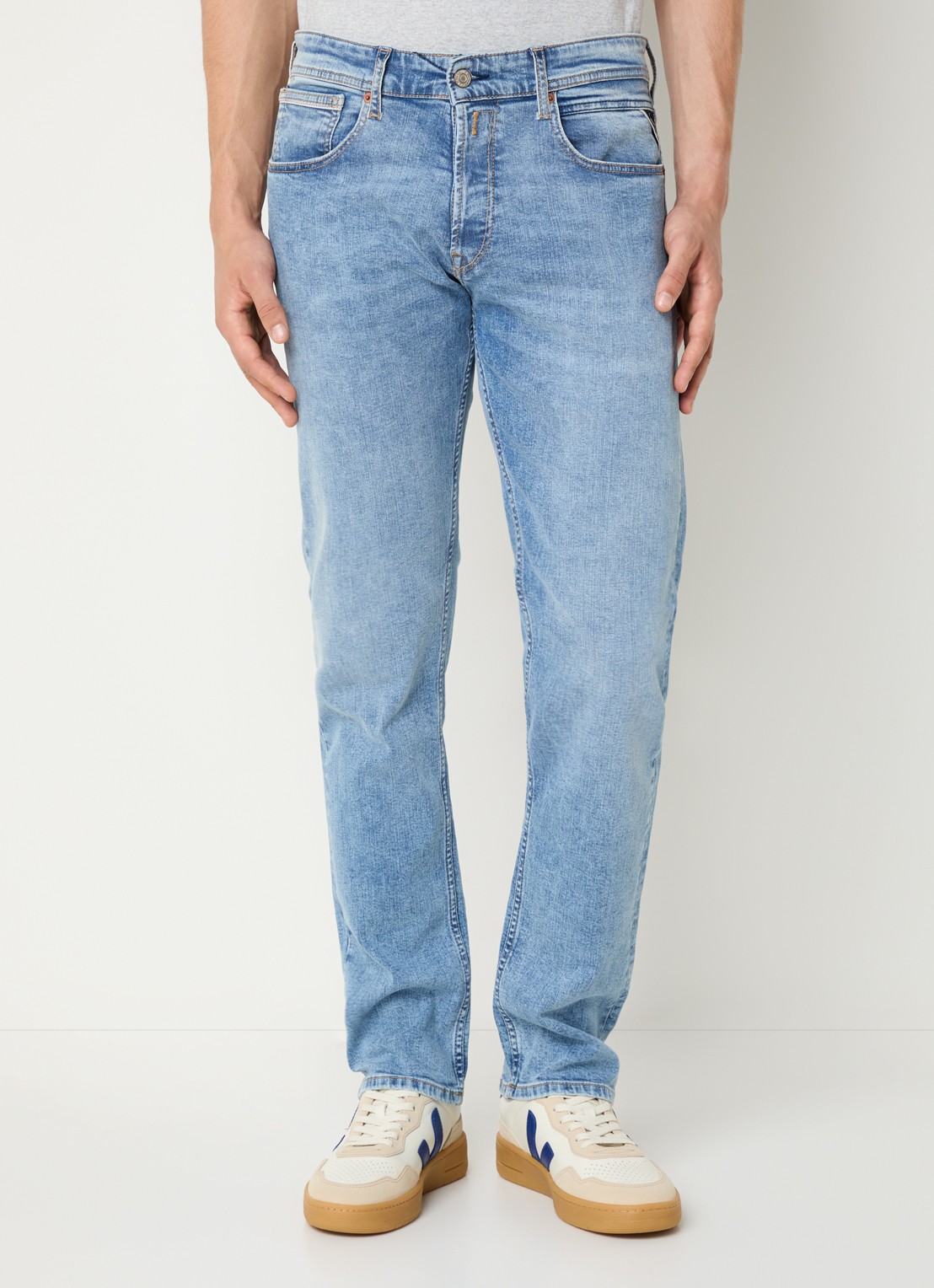 Replay Grover slim fit jeans met medium wassing - detail 3 lichtblauw