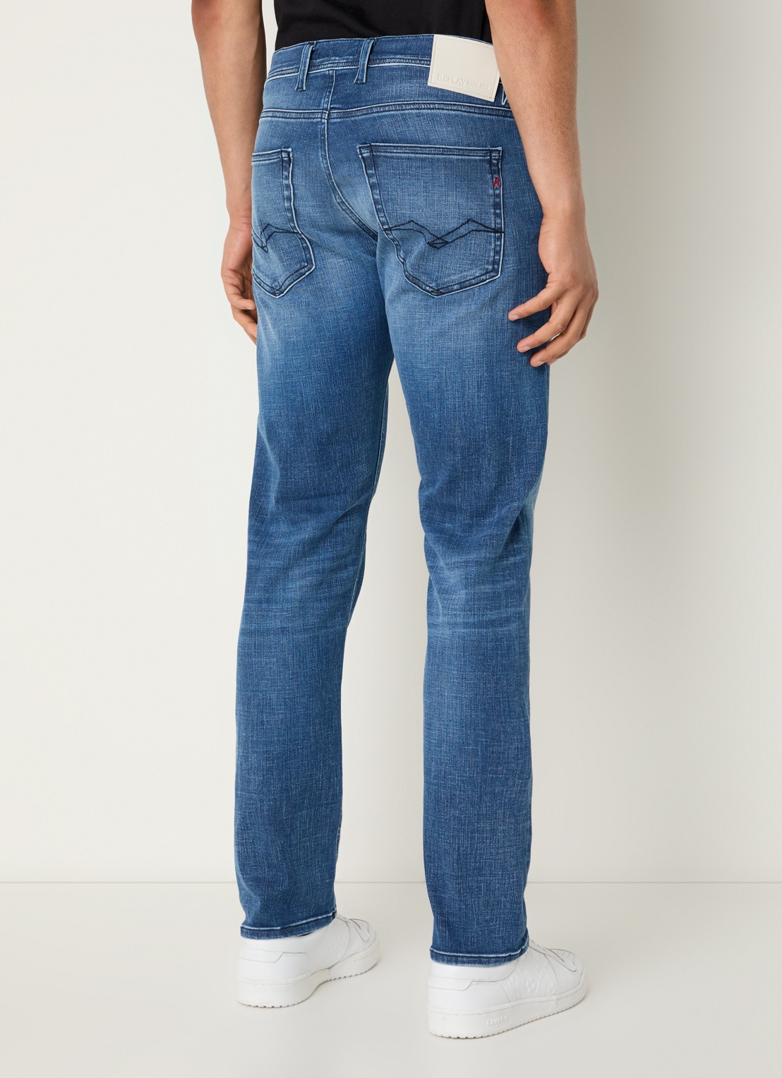 Replay Grover straight leg jeans met medium wassing - achterkant blauw