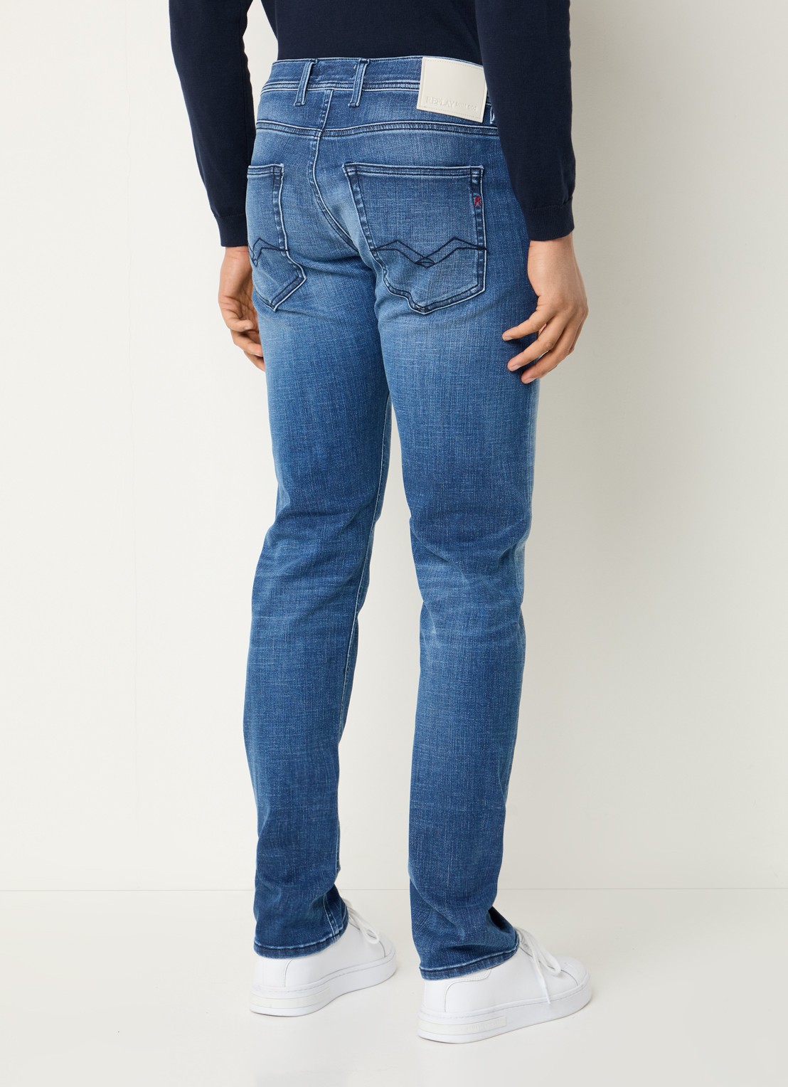 Replay Grover straight leg jeans met medium wassing - achterkant 2 blauw