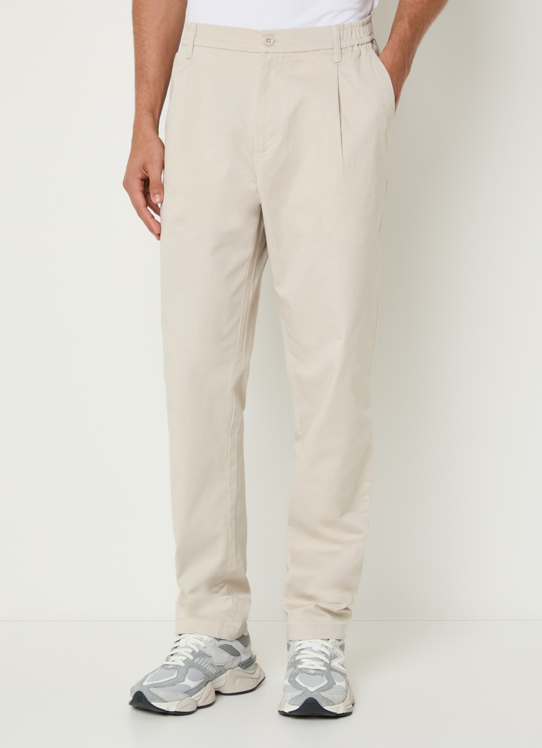 Replay Straight fit chino met steekzakken - detail 4 creme