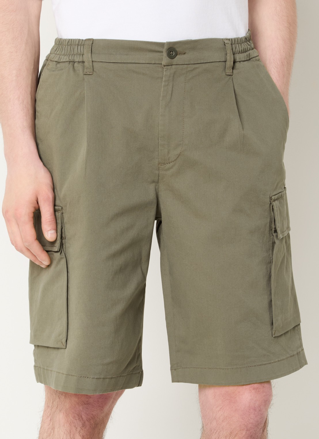 Replay Wide fit korte cargobroek met klepzakken - detail 2 olijfgroen