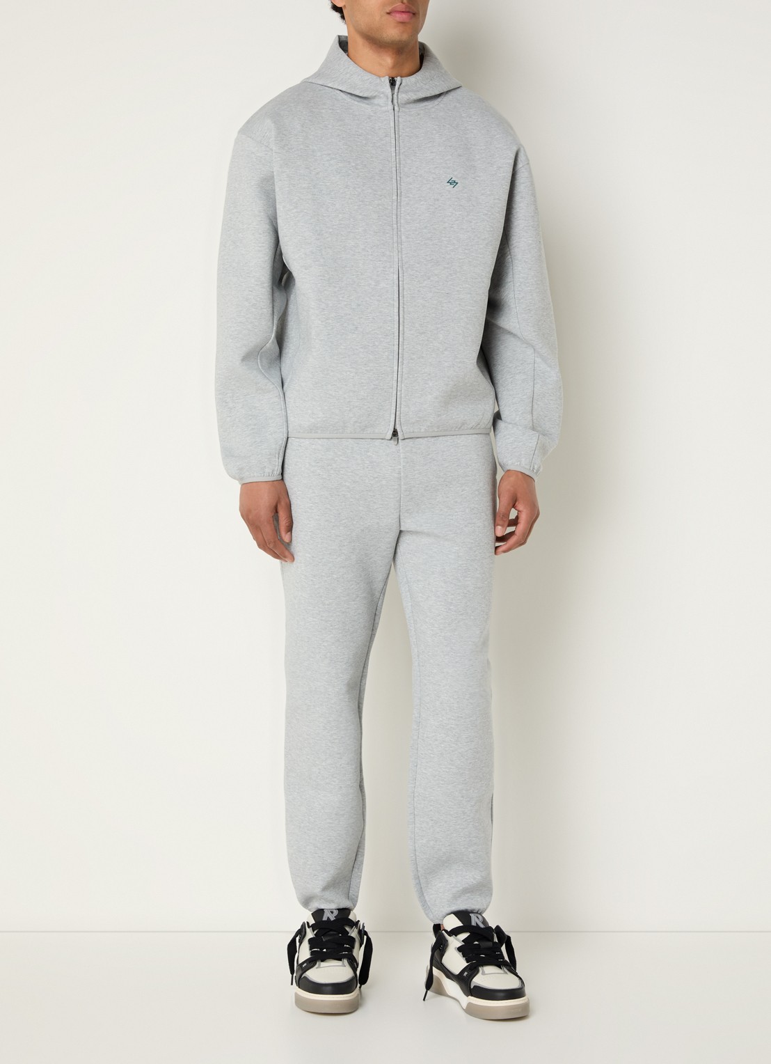 Represent 247 Numbers tapered fit joggingsbroek met logo en steekzakken - voorkant 3 grijsmele