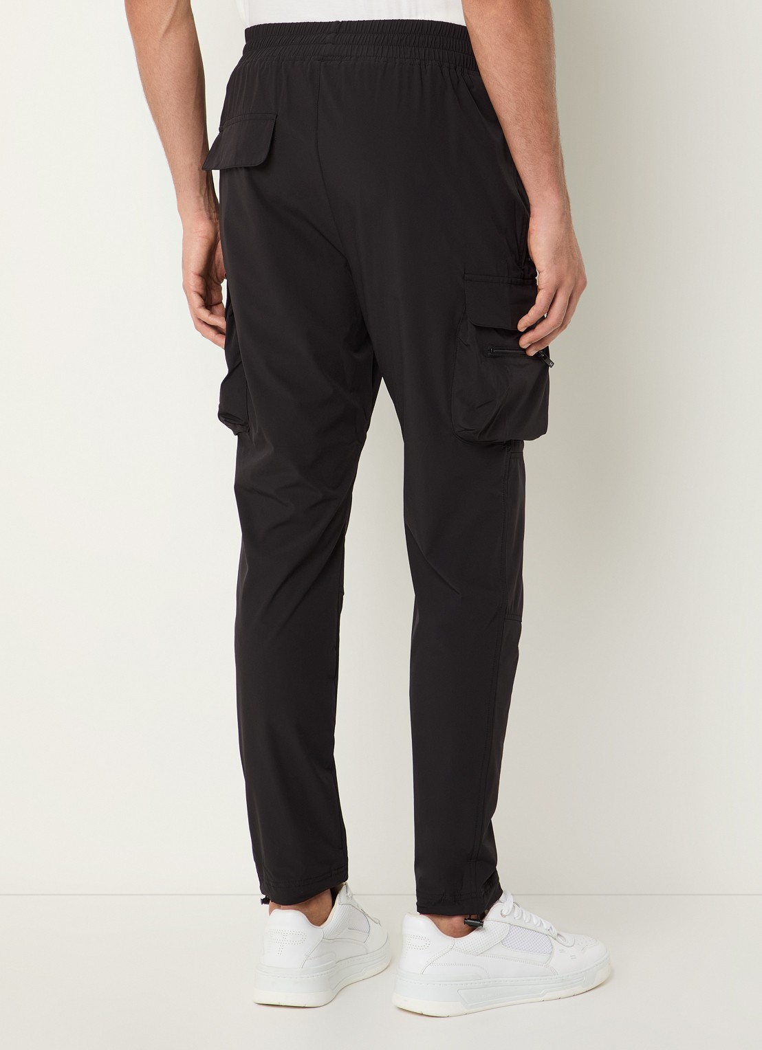 Represent 247 tapered fit cargobroek met klepzakken - achterkant 3 zwart
