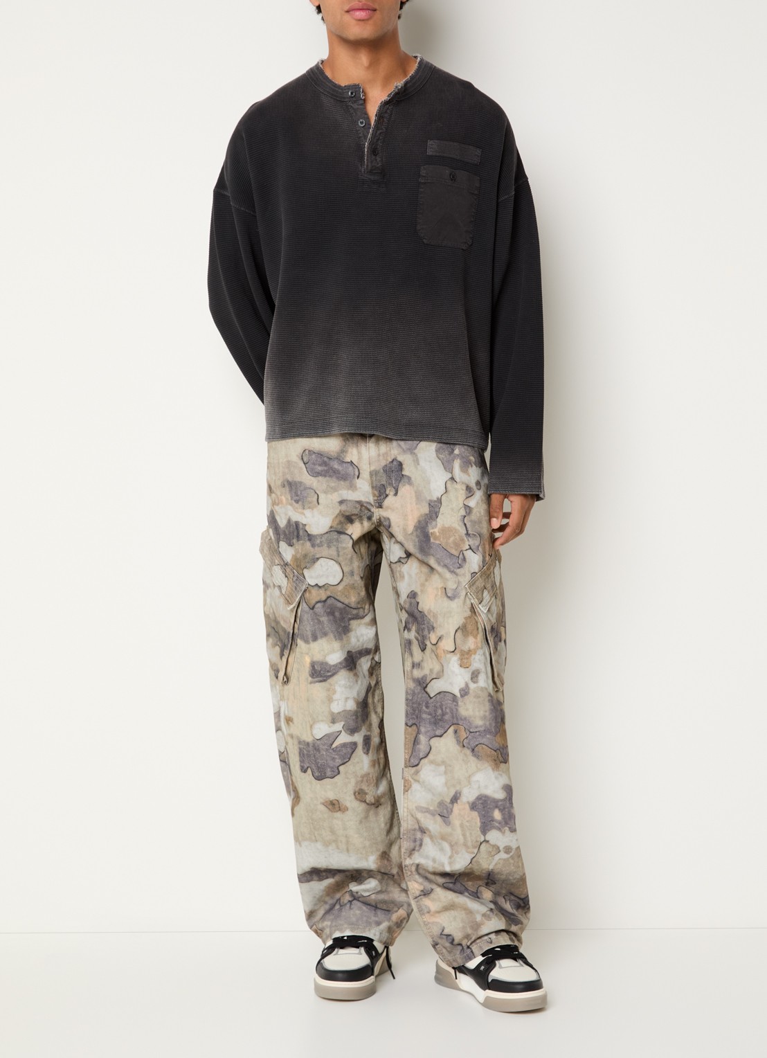 Represent Henley sweater met borstzak en verwassen afwerking - voorkant 4 donkergrijs