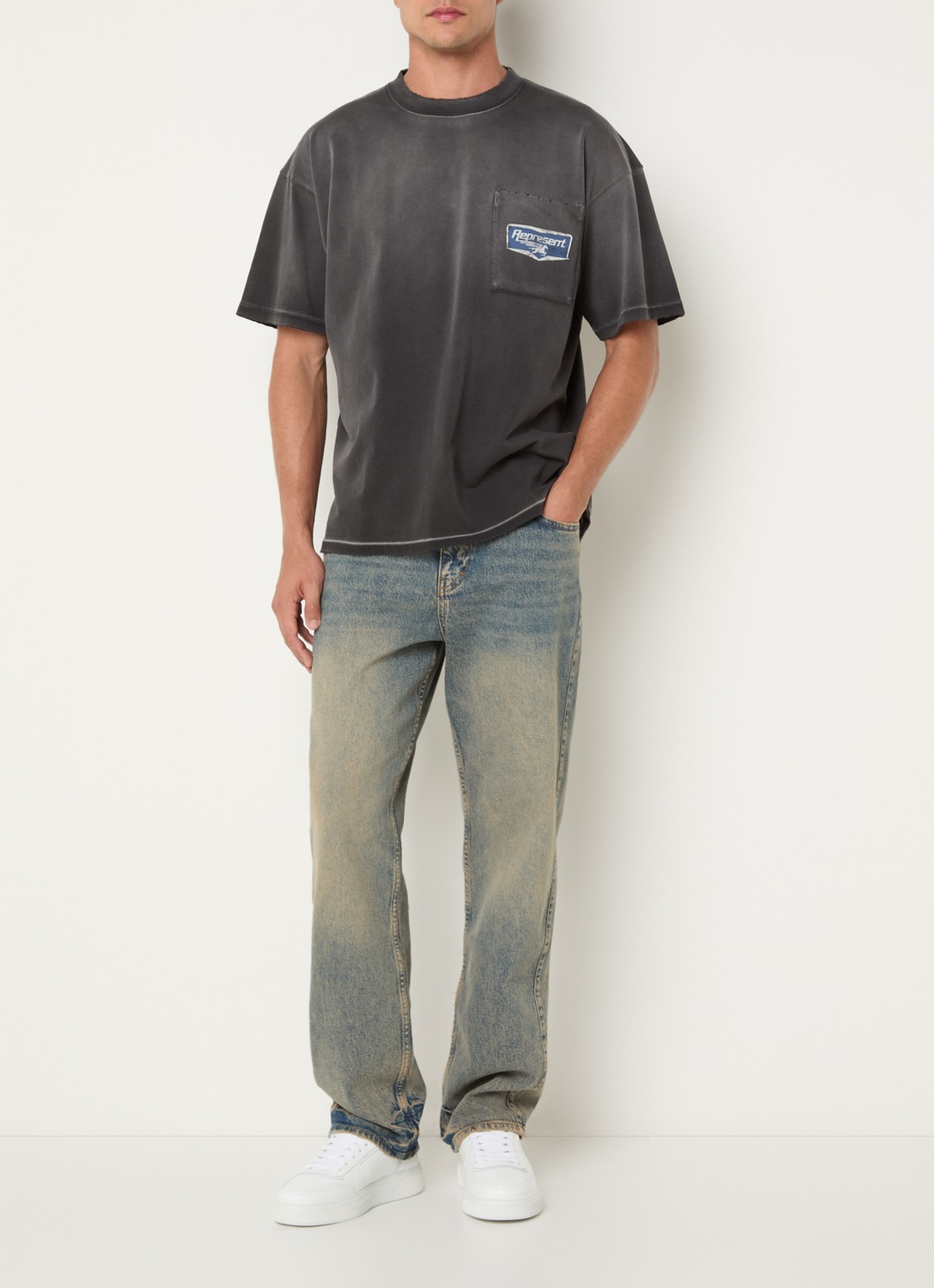 Represent Nothing faster T-shirt met print en borstzak - voorkant 3 antraciet