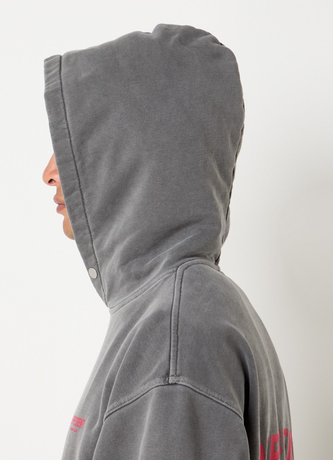 Represent Owners Club hoodie met logo- en backprint - detail 2 antraciet