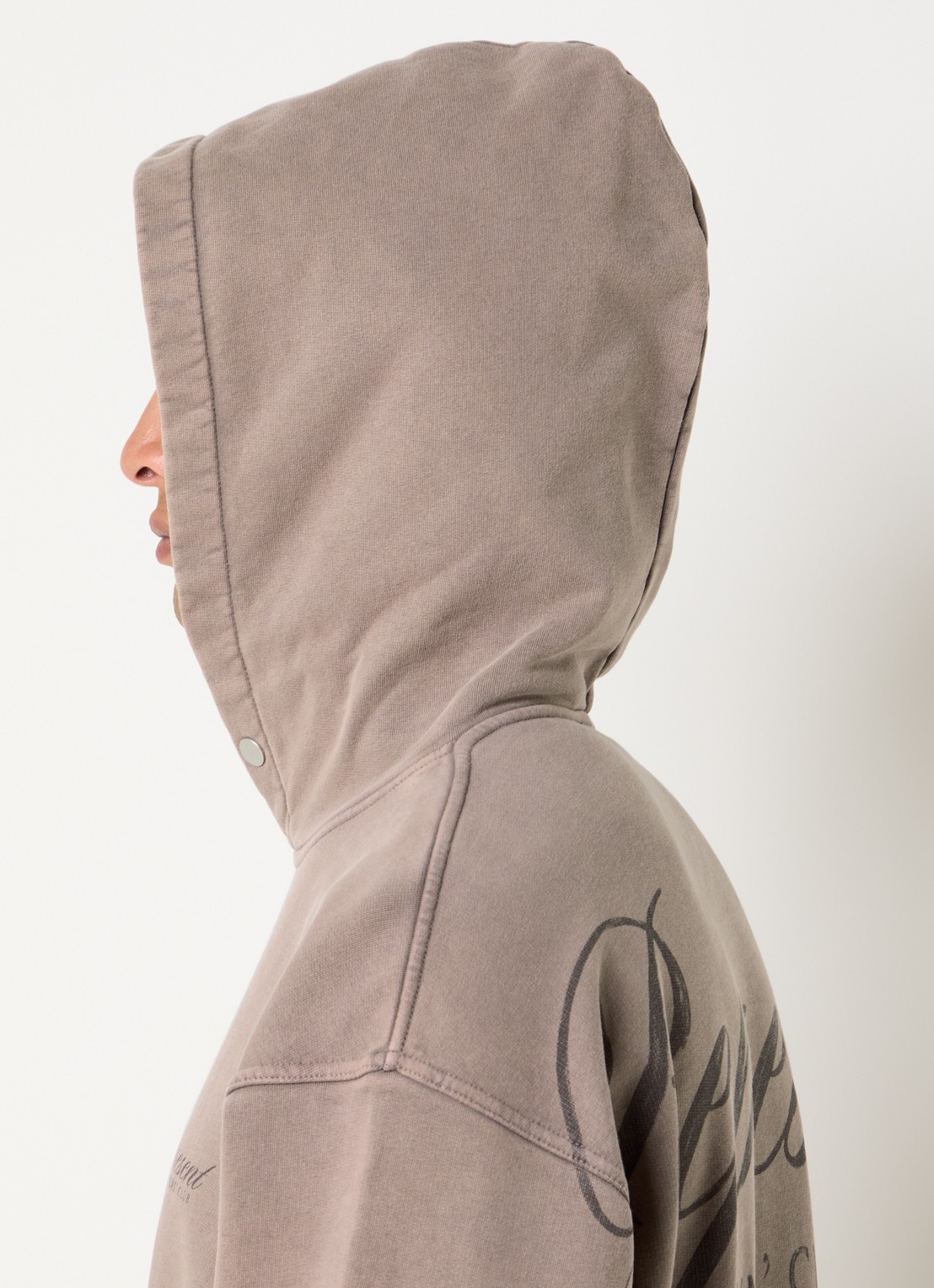 Represent Owners Club hoodie met logo- en backprint - detail 3 beige