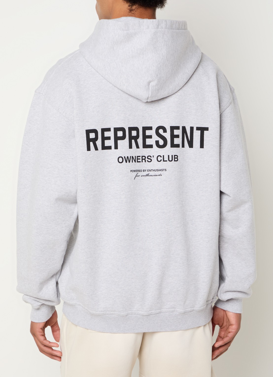 Represent Owners Club hoodie met logo- en backprint - detail grijsmele