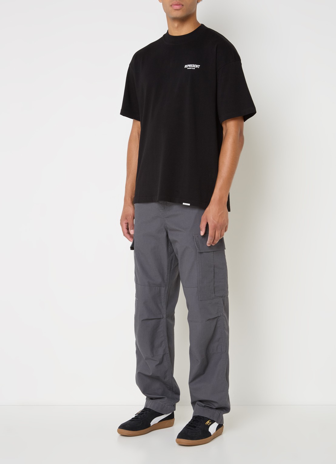 Represent Owners Club T-shirt met logo- en backprint - voorkant 2 zwart