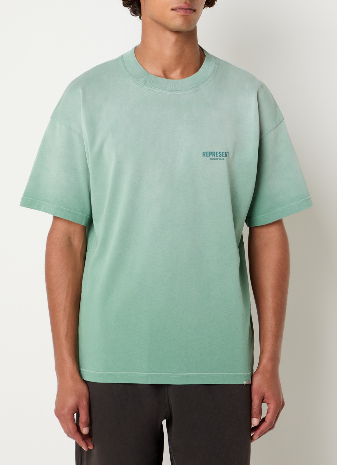 Represent Owners Club T-shirt met logo- en backprint - achterkant lichtgroen