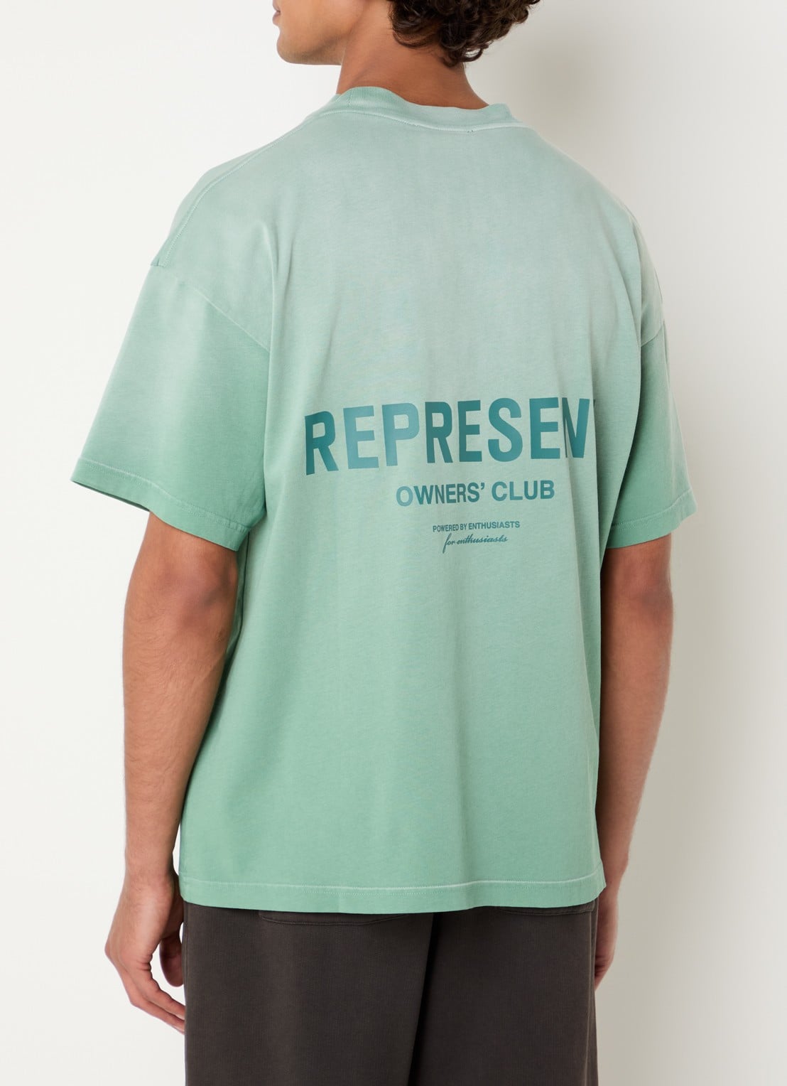 Represent Owners Club T-shirt met logo- en backprint - detail 4 lichtgroen