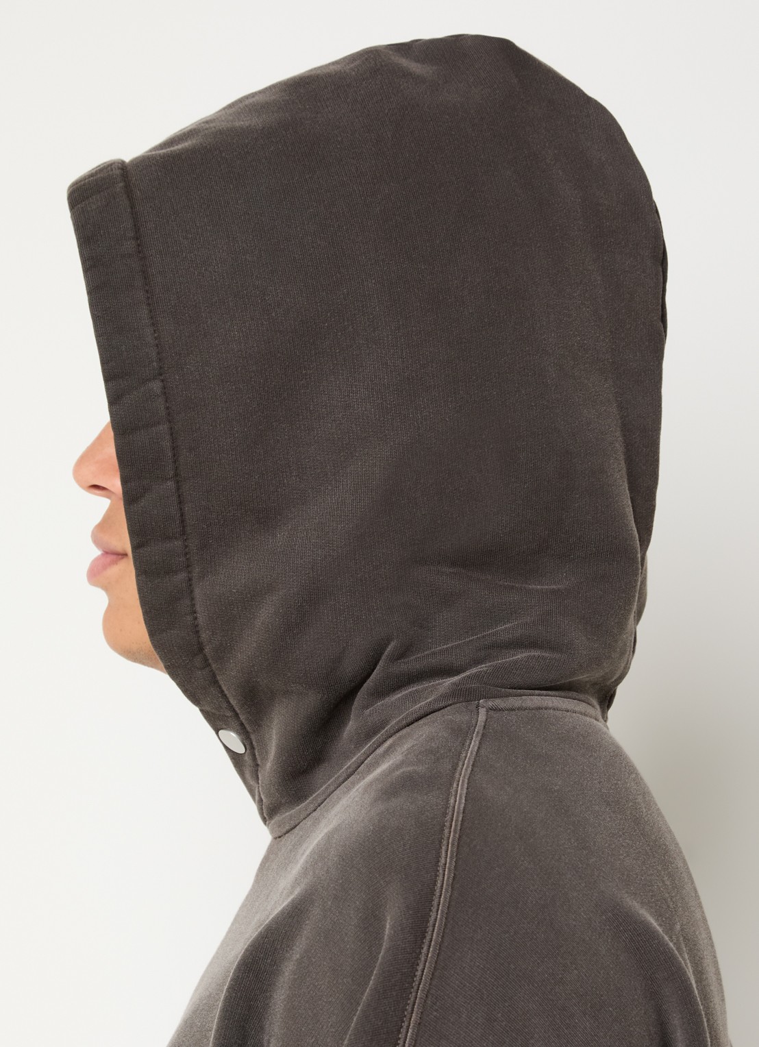 Represent Resent hoodie met logo- en backprint - detail 4 donkerbruin