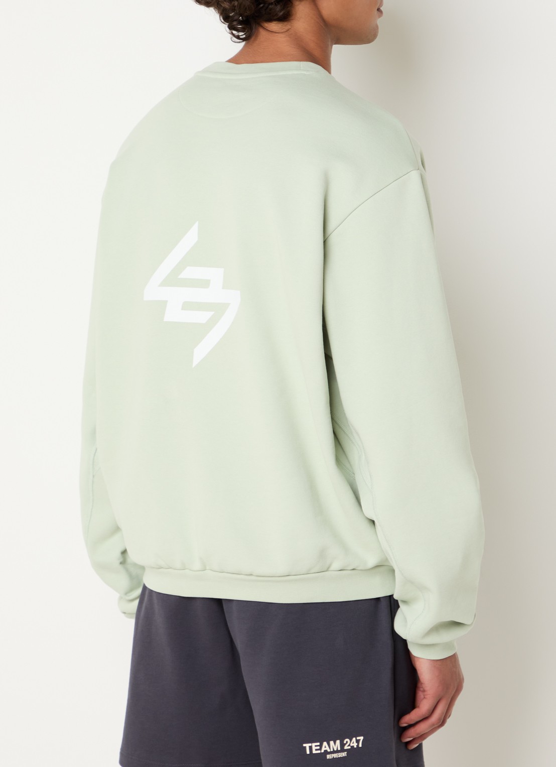 Represent Sweater met logo- en backprint - detail 2 lichtgroen