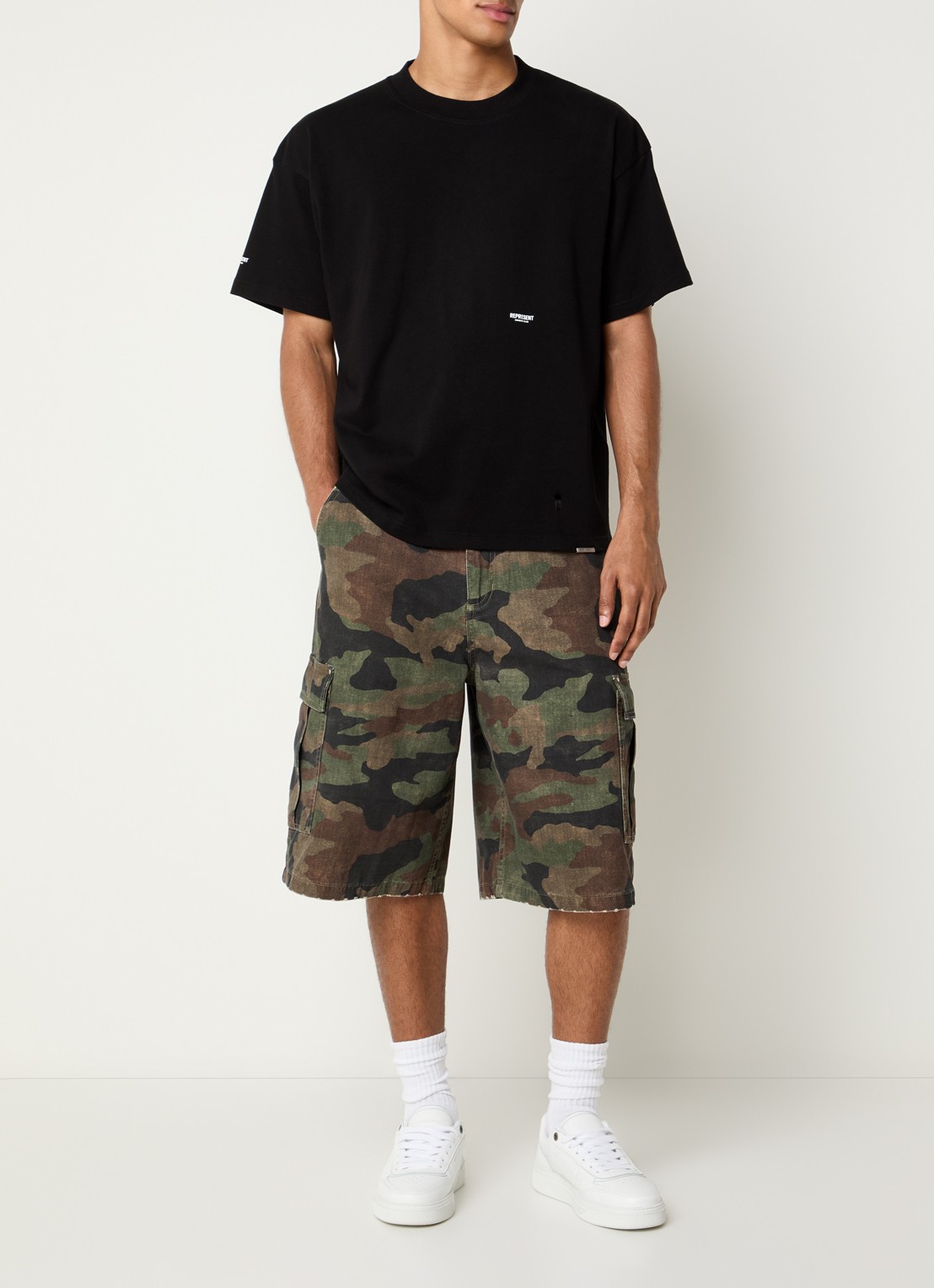 Represent T-shirt met logo - voorkant 2 zwart
