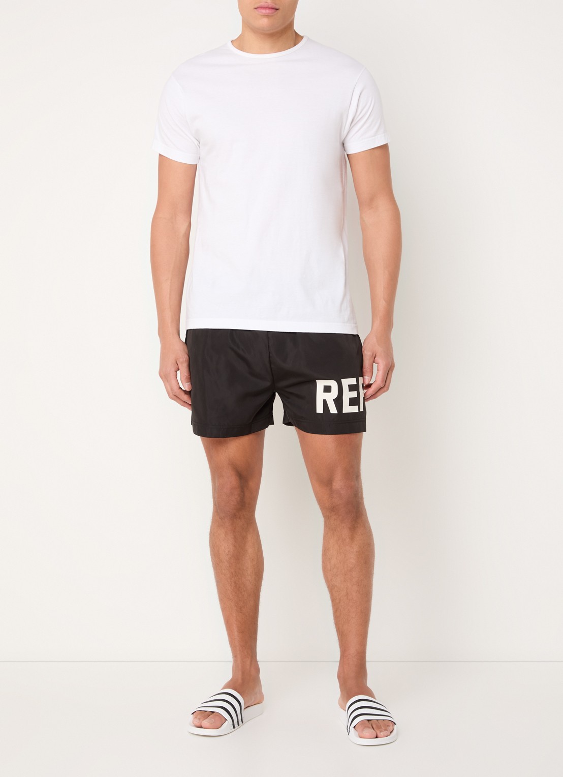 Represent Zwemshorts met logoprint en steekzakken  - voorkant 4 zwart