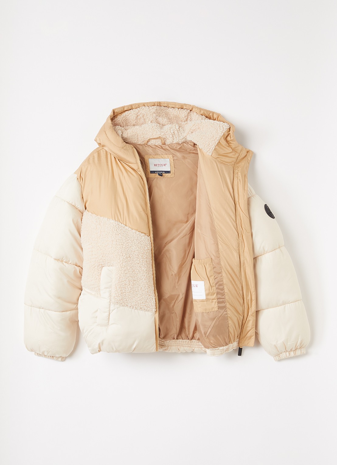 Retour Jeans Ida puffer jack met details van fleece - voorkant 3 beige