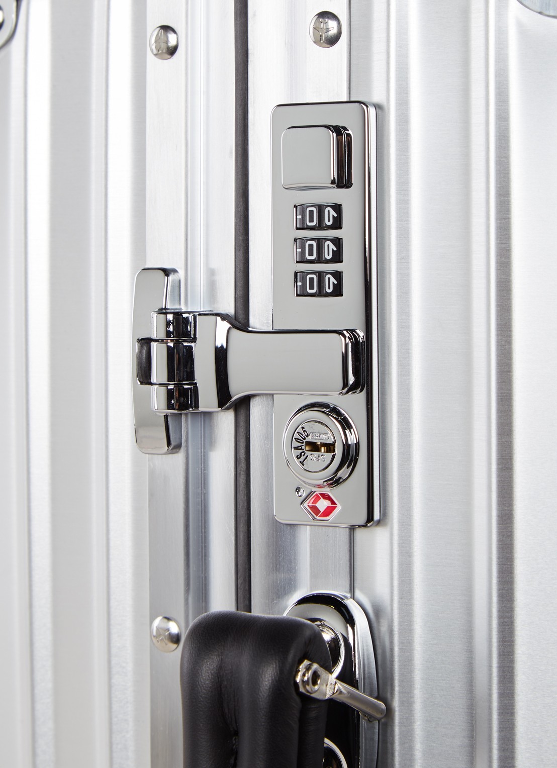 Rimowa Classic Cabin S spinner 55 cm - detail 5 zilver