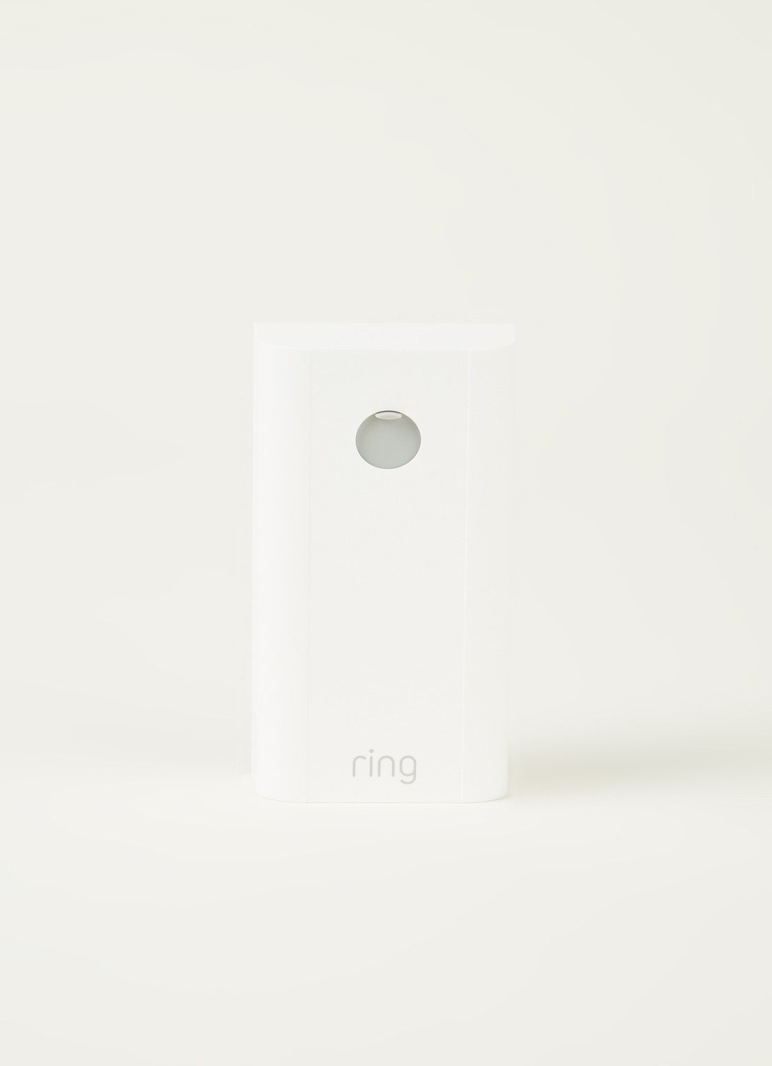 Ring Stick Up Cam Elite Wired beveiligingssysteem - achterkant zilver