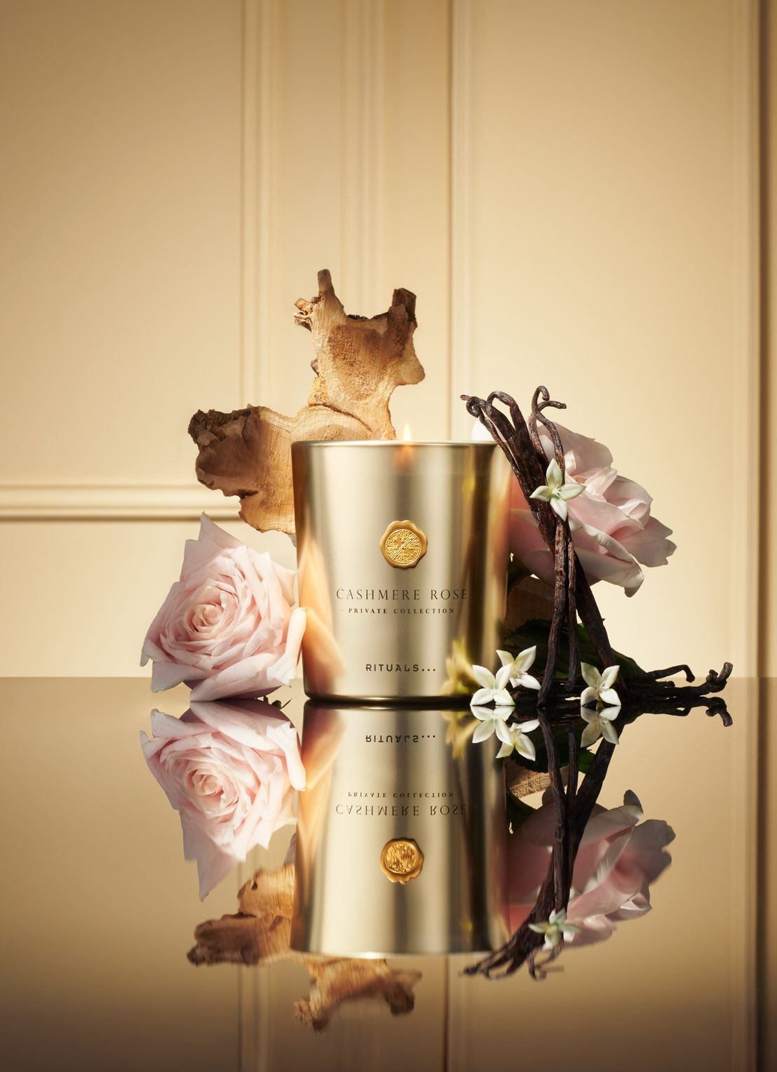 Rituals Cashmere Rose Scented Candle - geurkaars 360 gram - detail 5 undefined