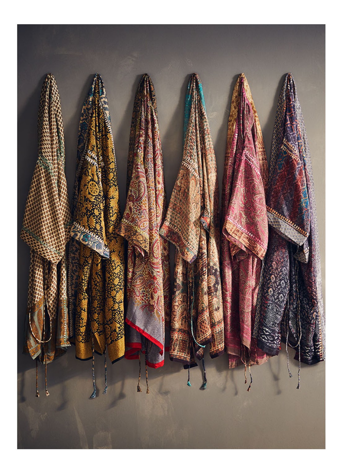 Rituals Jaypur Saree kimono van satijn met paisley dessin - detail 3 lichtblauw