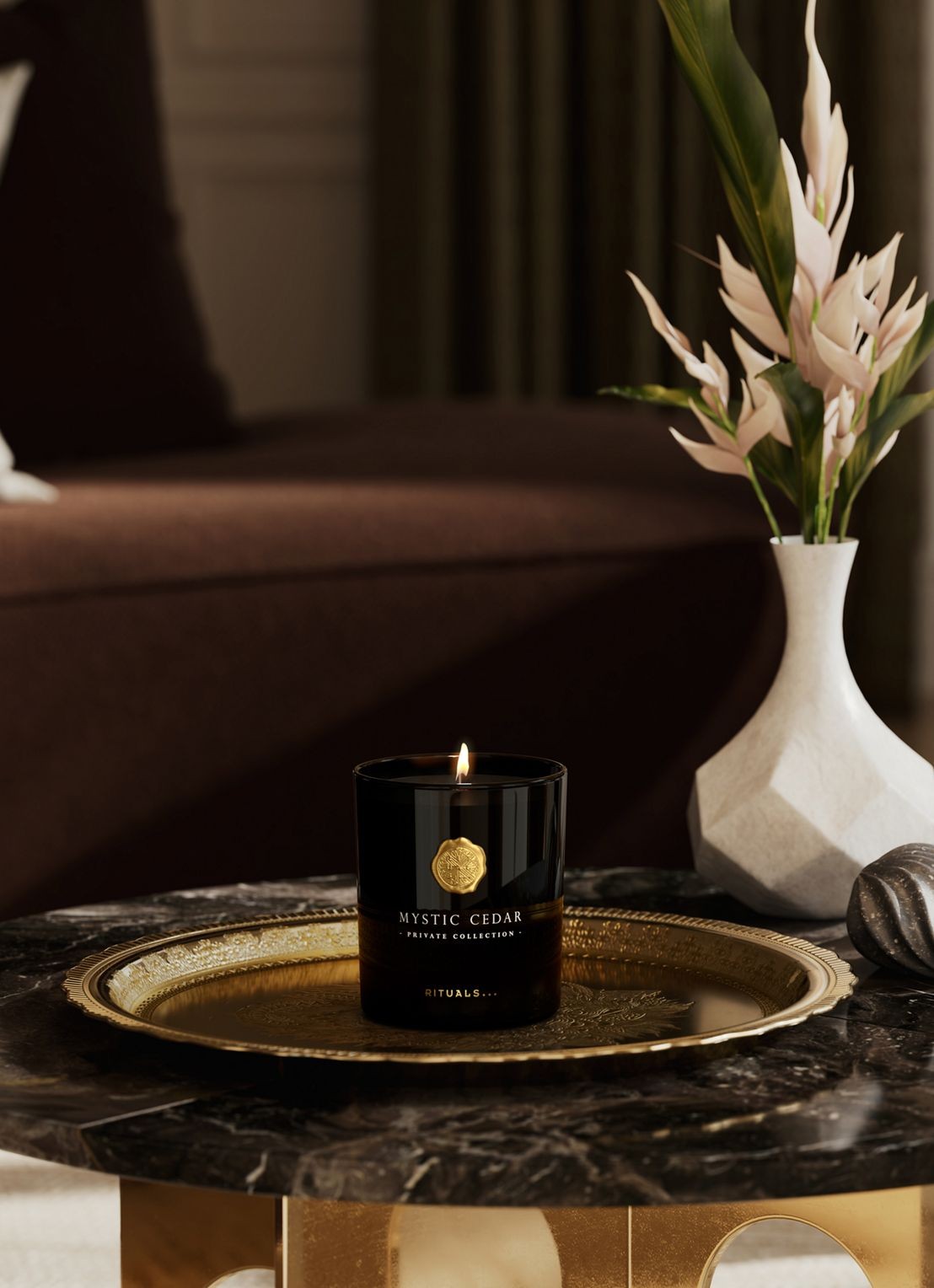 Rituals Mystic Cedar Scented Candle - geurkaars 360 gram - detail 3 undefined