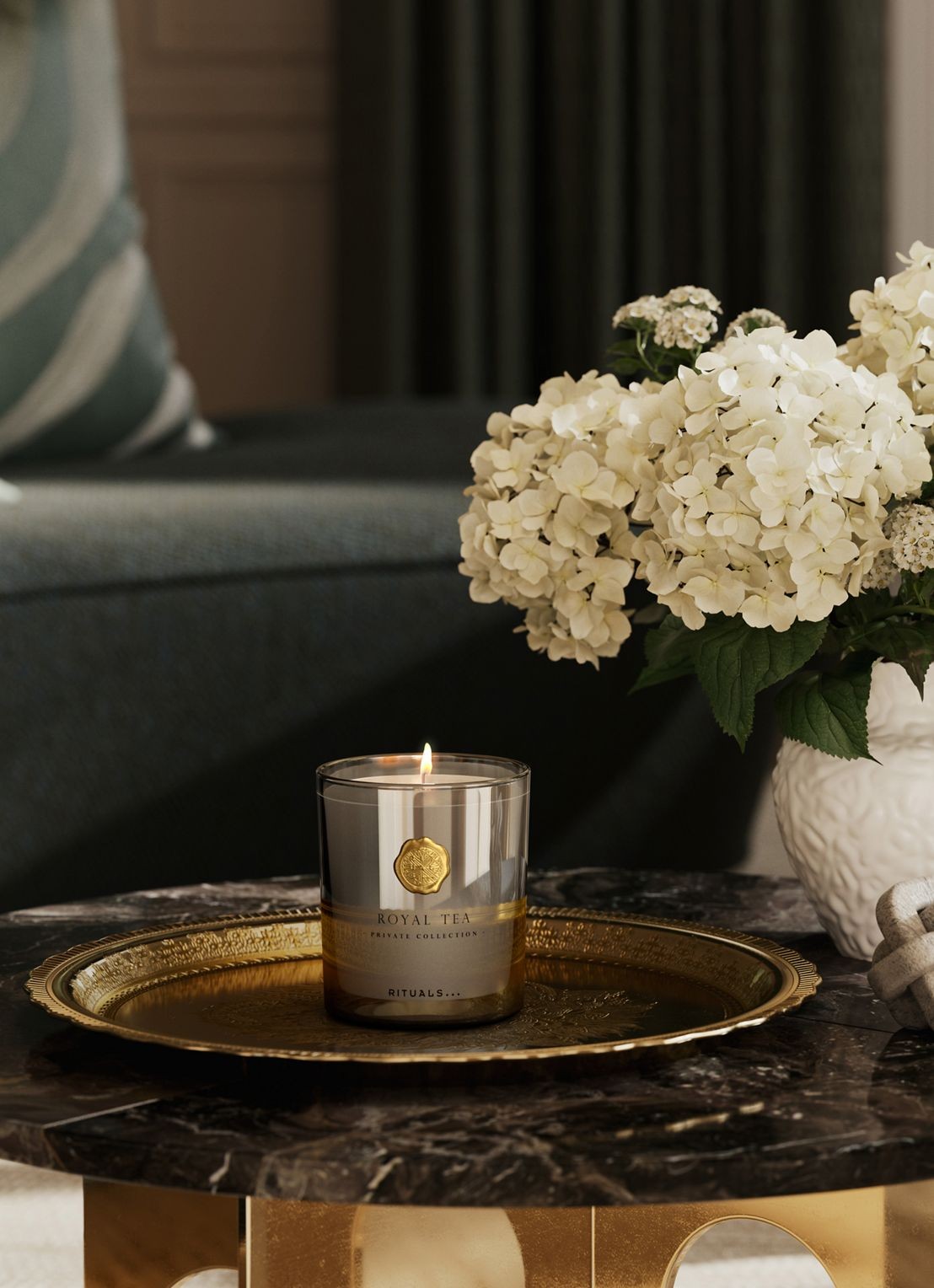 Rituals Royal Tea Scented Candle - geurkaars  - detail 4 undefined