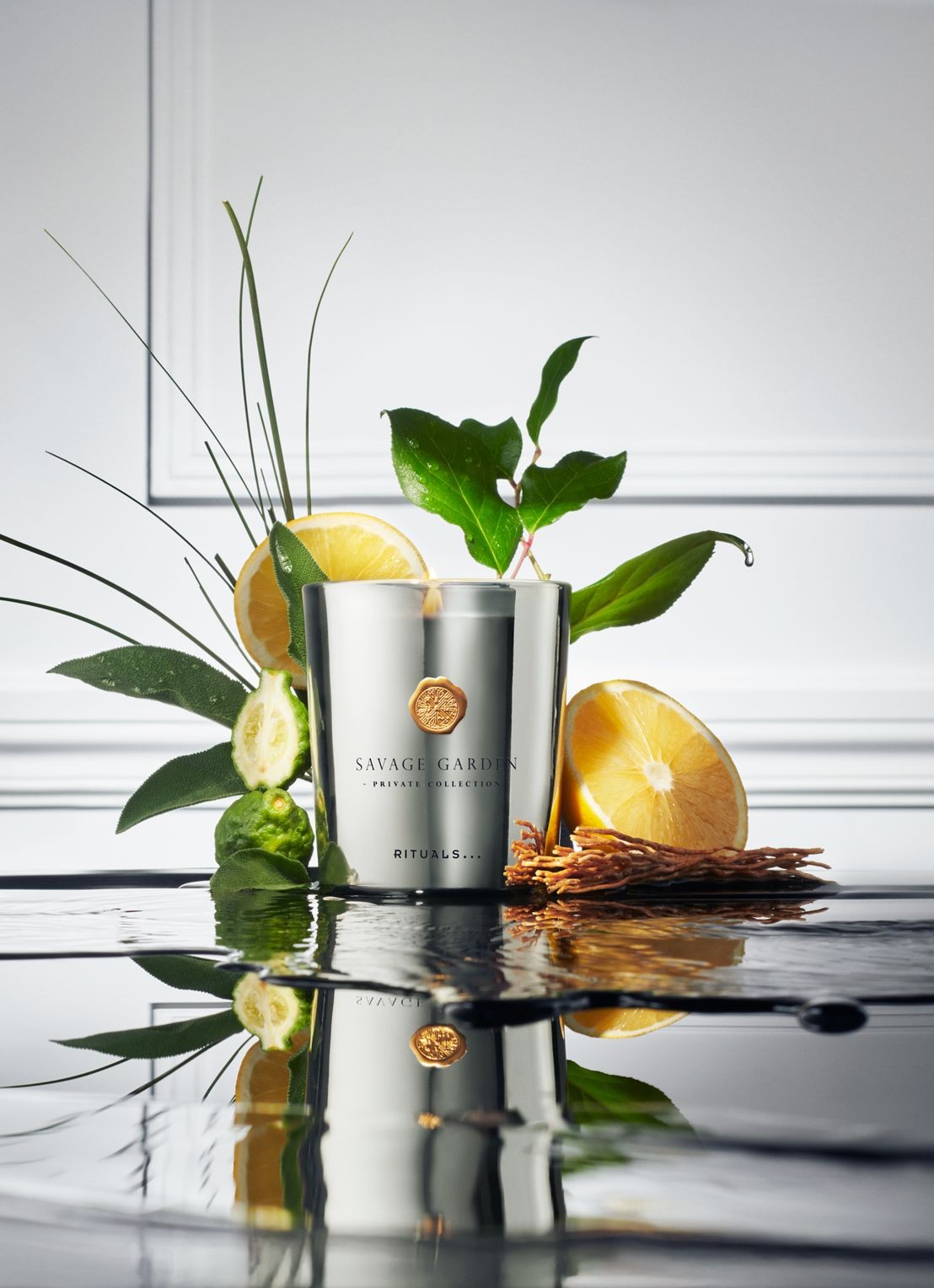 Rituals Savage Garden Scented Candle - geurkaars 360 gram - detail 5 undefined