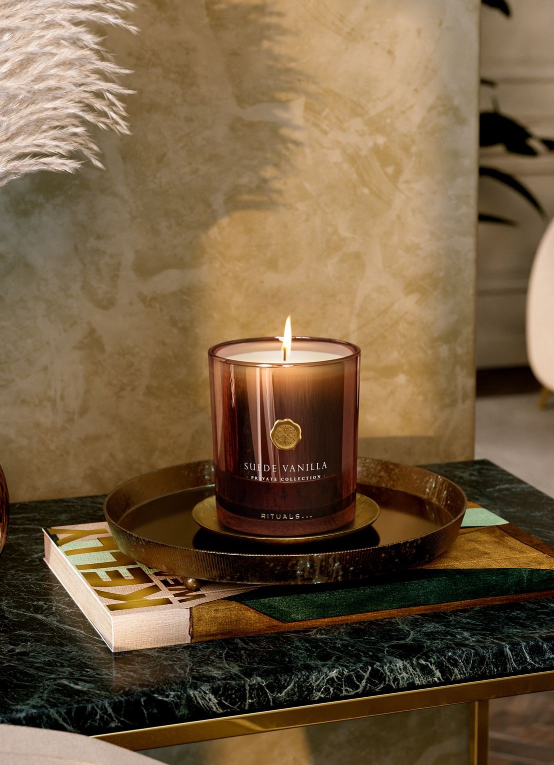 Rituals Suede Vanilla Scented Candle - geurkaars  - detail 3 undefined