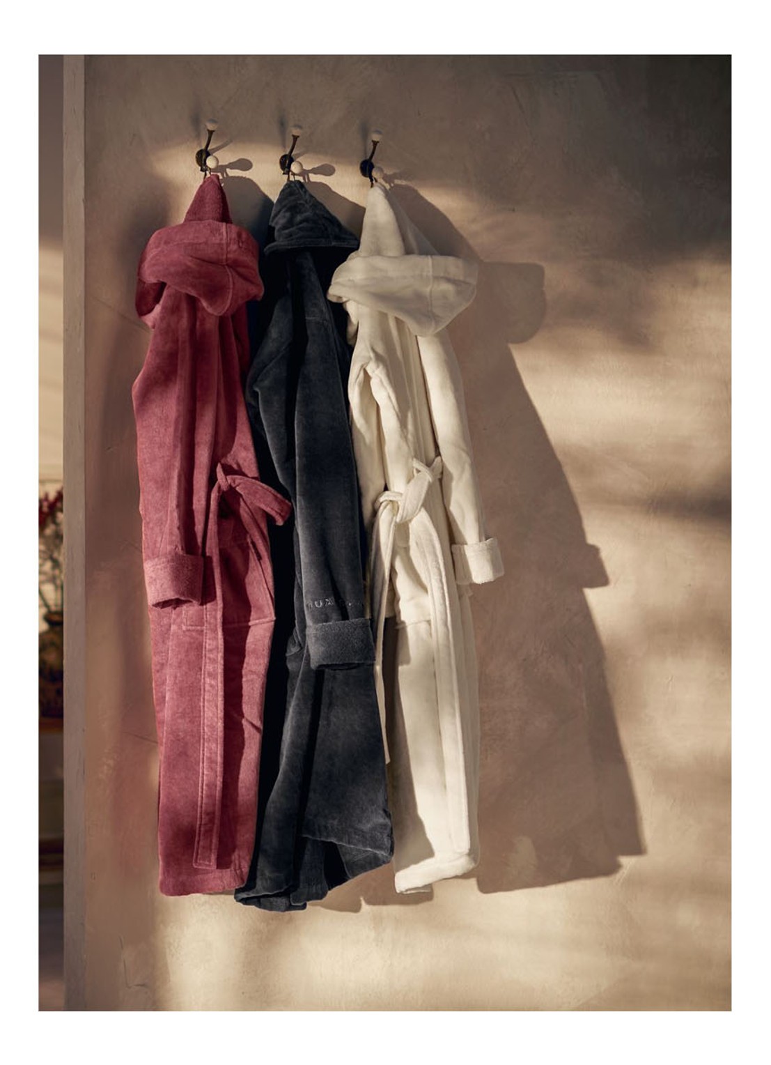 Rituals Super Smooth badjas van katoen - detail 4 donkerroze