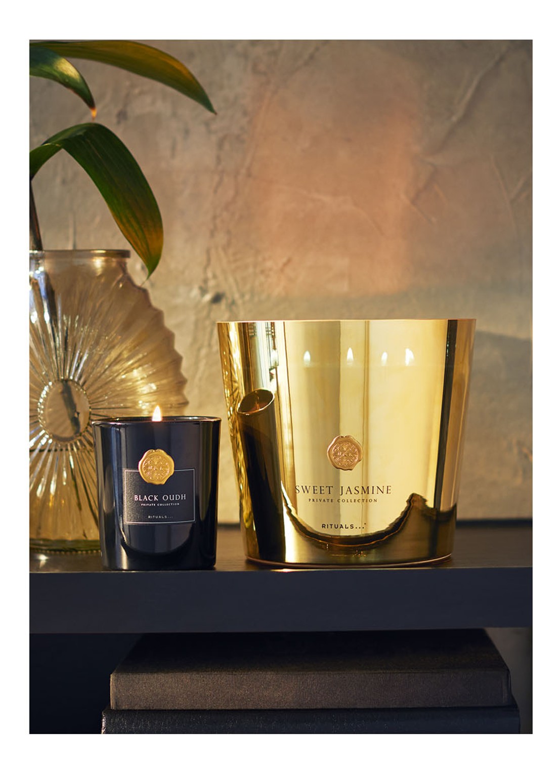 Rituals Sweet Jasmine XXL geurkaars 2500 gram - voorkant 6 goud