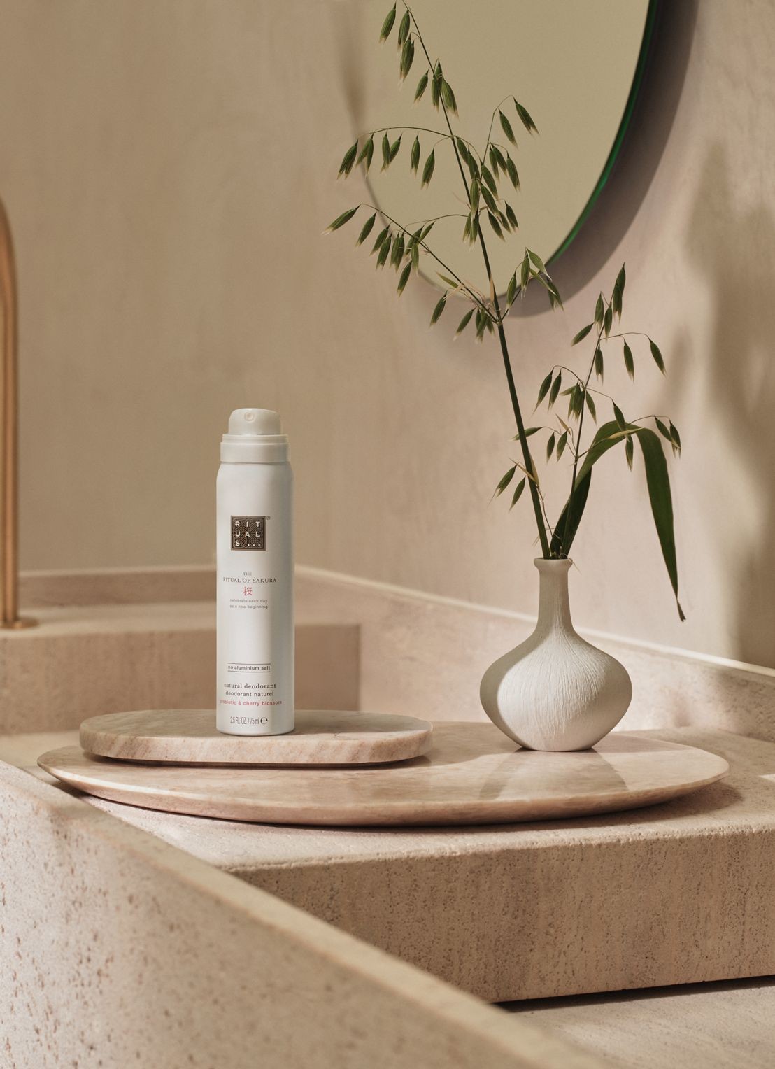 Rituals The Ritual of Sakura Natural Deodorant 75 ml - detail 2 beige