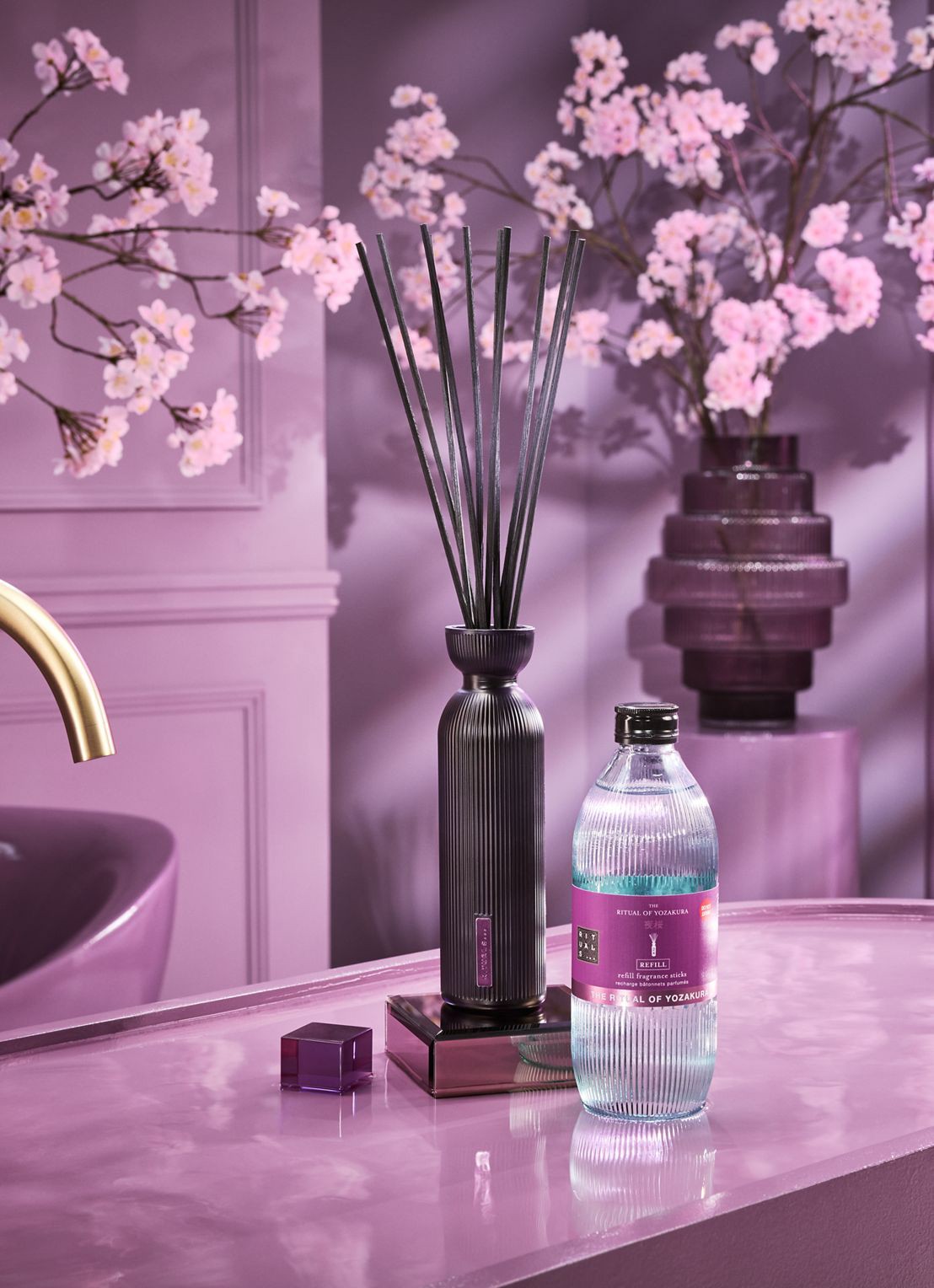 Rituals The Ritual of Yozakura Fragrance Sticks - geurstokjes 250 ml - detail 5 paars