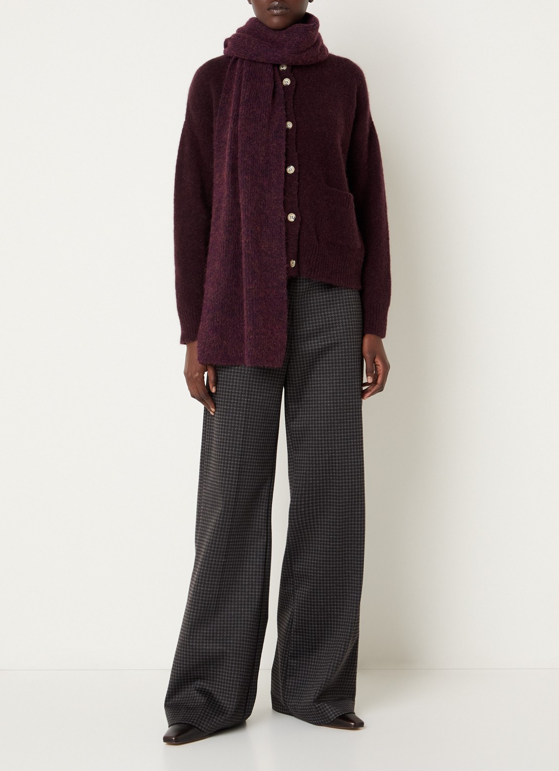 River Woods Fijngebreid vest in alpaca wolblend - voorkant 4 bordeauxrood