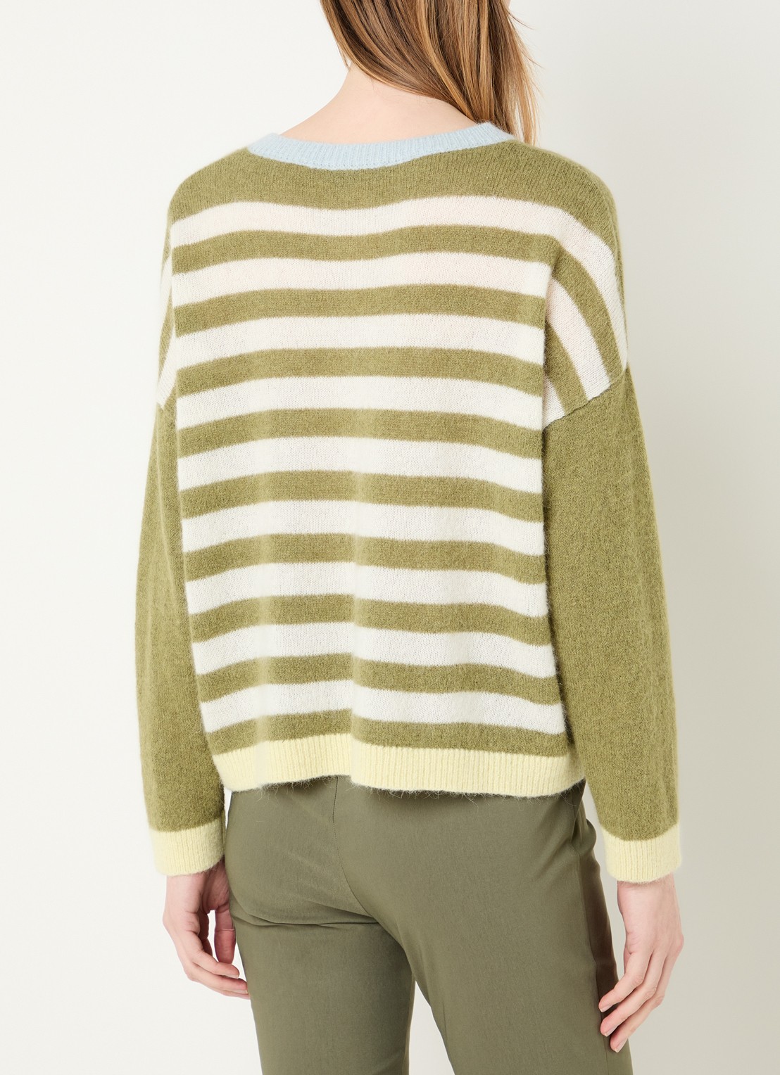 River Woods Grofgebreid vest in alpaca wolblend met streepprint - achterkant 4 legergroen
