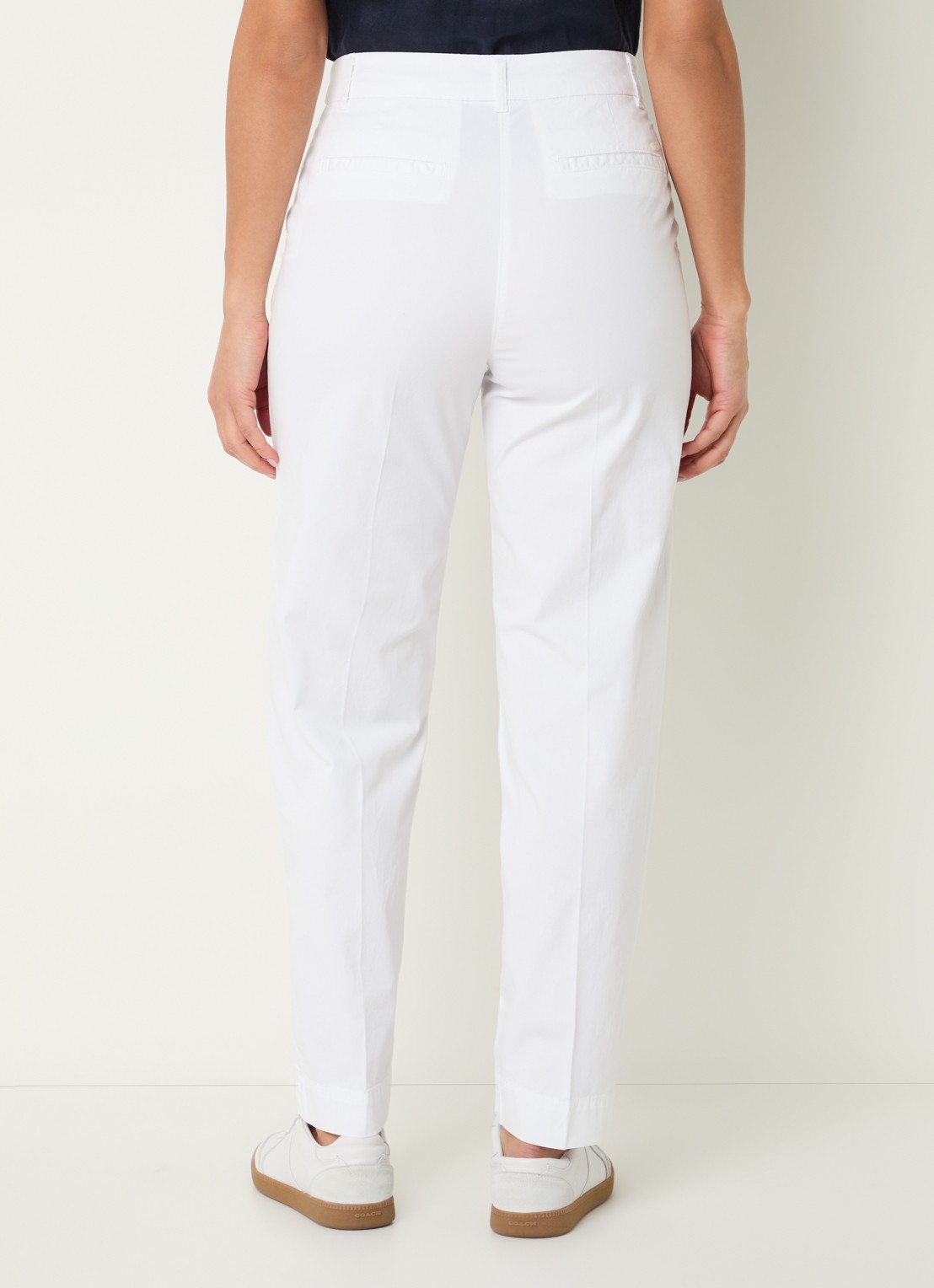 River Woods High waist straight fit chino met steekzakken  - achterkant wit