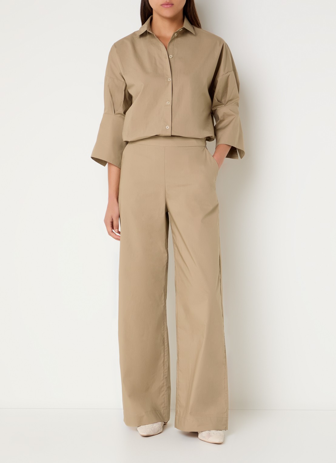 River Woods High waist wide fit pantalon met steekzakken - voorkant 2 camel