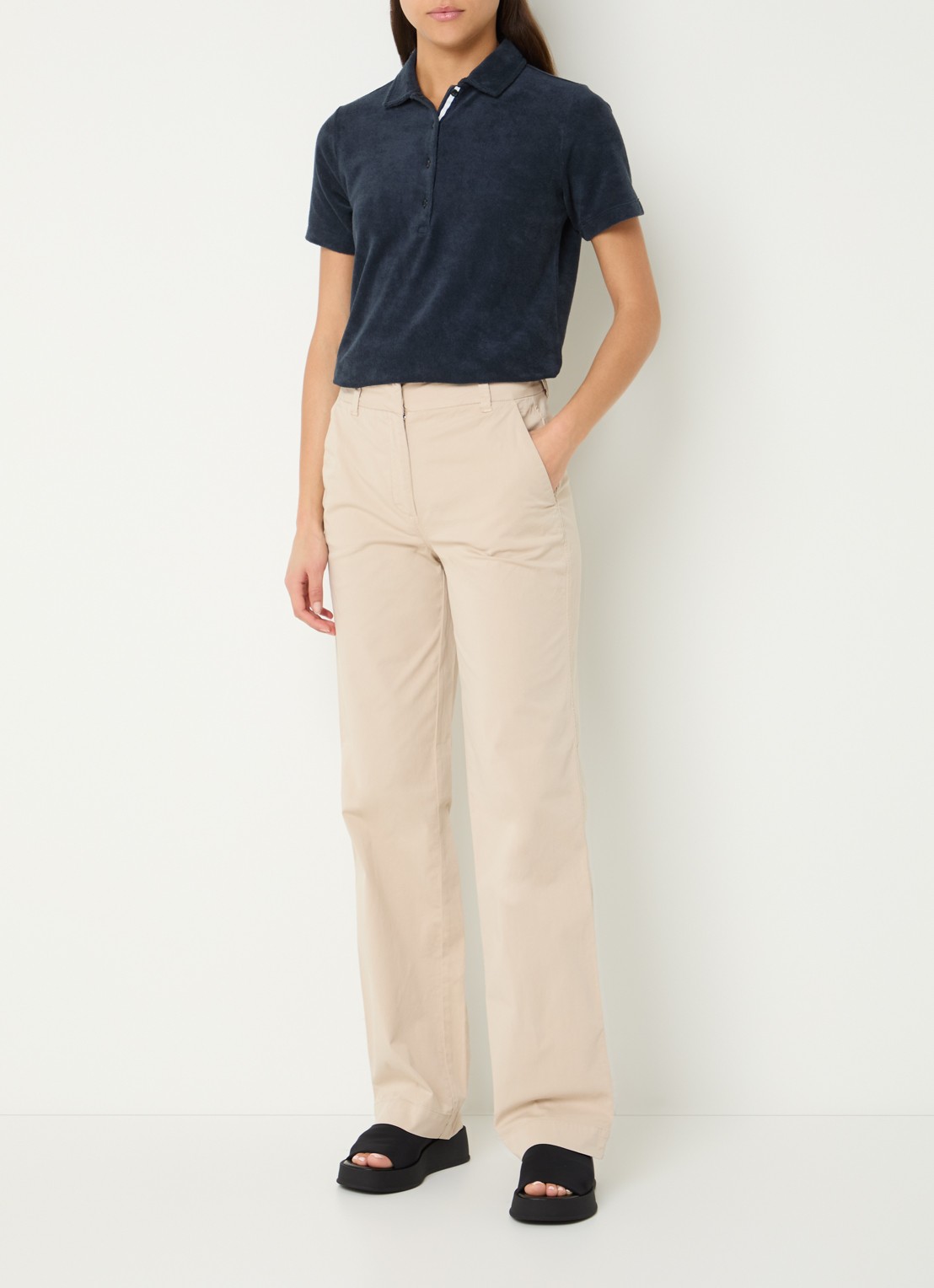 River Woods Mid waist straight fit chino met steekzakken  - voorkant 2 zand