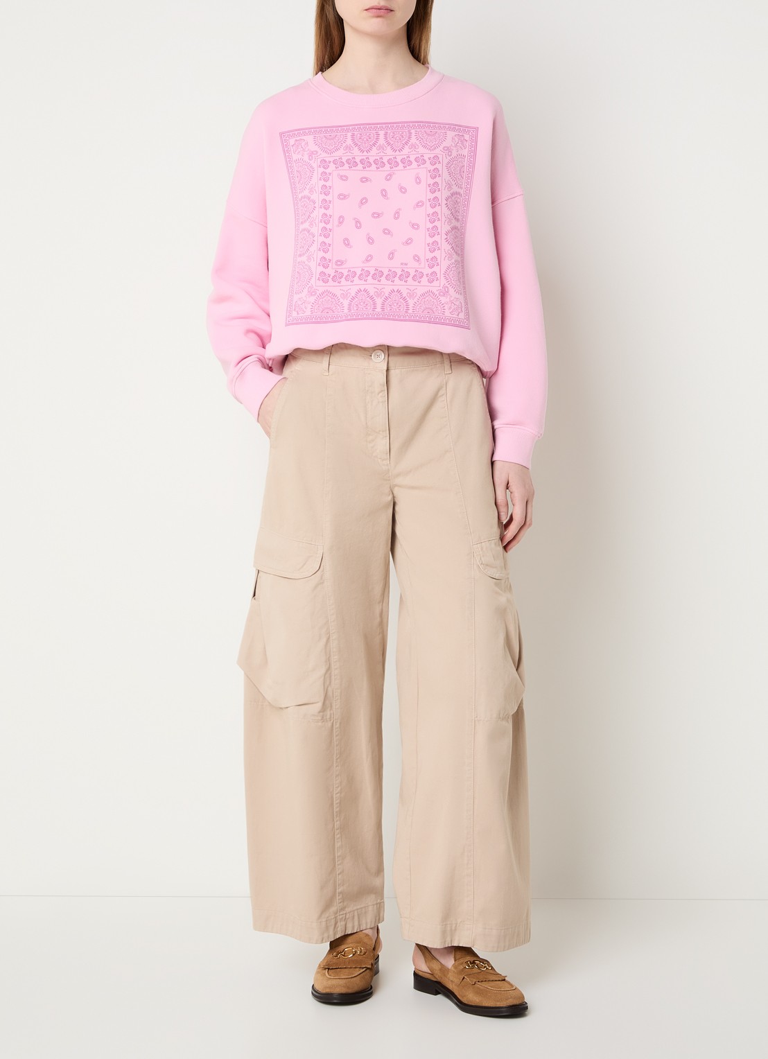 River Woods Sweater met paisley dessin - voorkant 3 roze