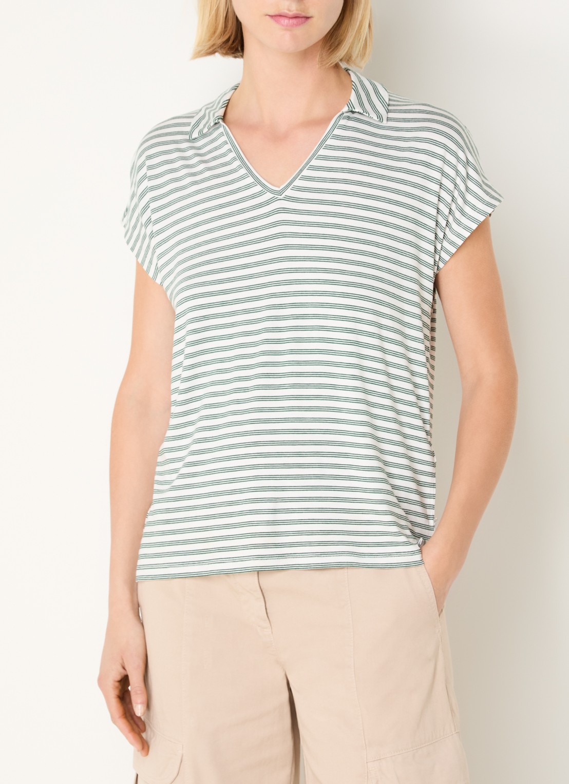 River Woods T-shirt met streepprint en kraag - detail 4 groen
