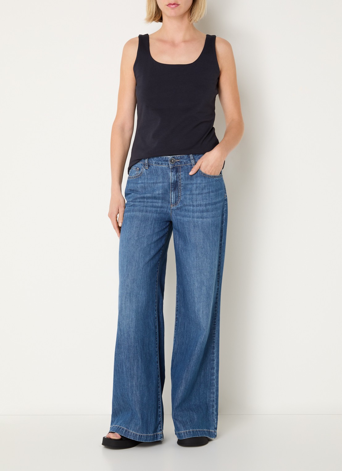 River Woods Tanktop met ronde hals - voorkant 2 donkerblauw
