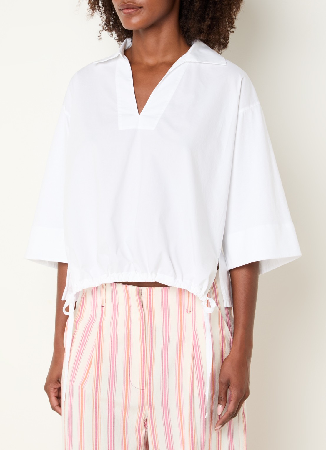 River Woods Top met V-hals - detail 4 wit