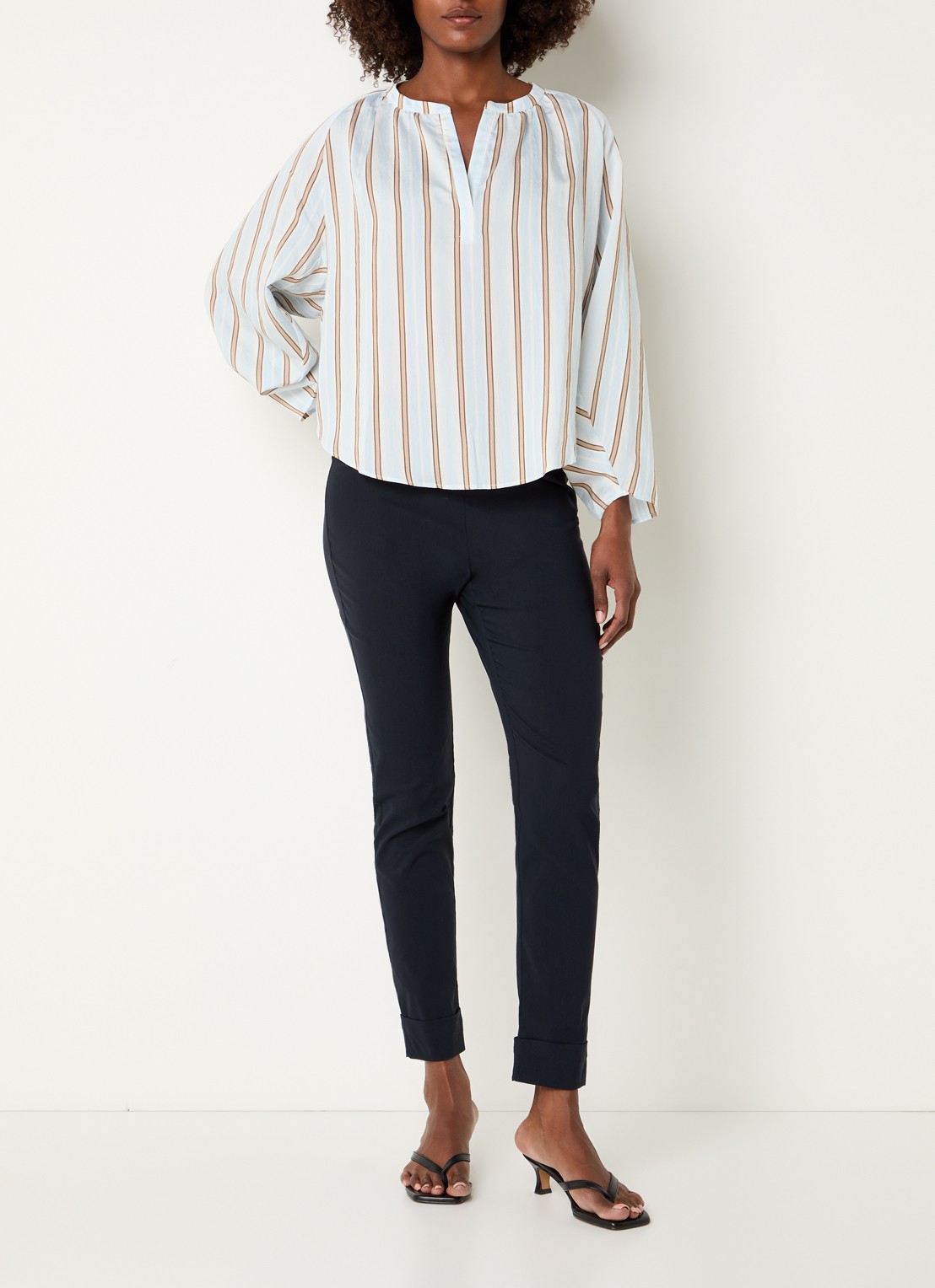 River Woods Tuniek met streepprint en V-hals - voorkant 4 lichtblauw